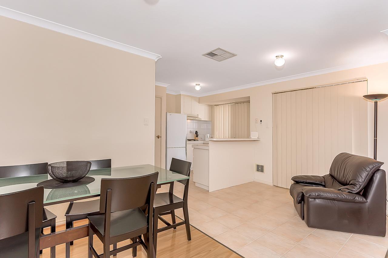 City Heights Perth Exterior foto
